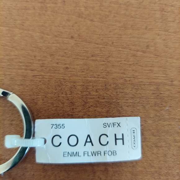 NWT COACH Daisy Keychain in Pink! - Picture 4 of 5